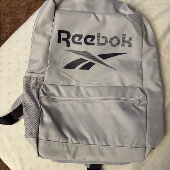 NEW Reebok Logo Backpack - Picture 2 of 4